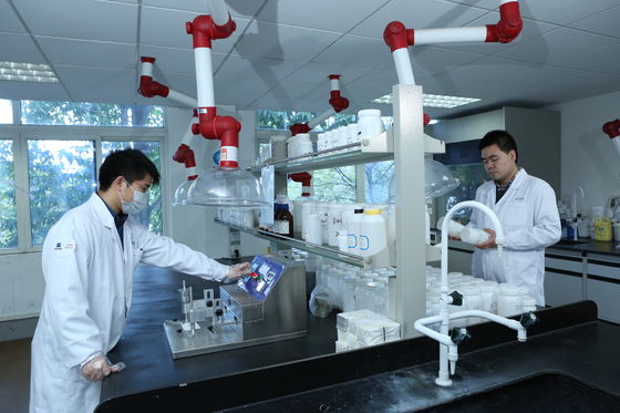 70/30 Multipurpose Polyester Epoxy Resin Indoor Use High Gloss